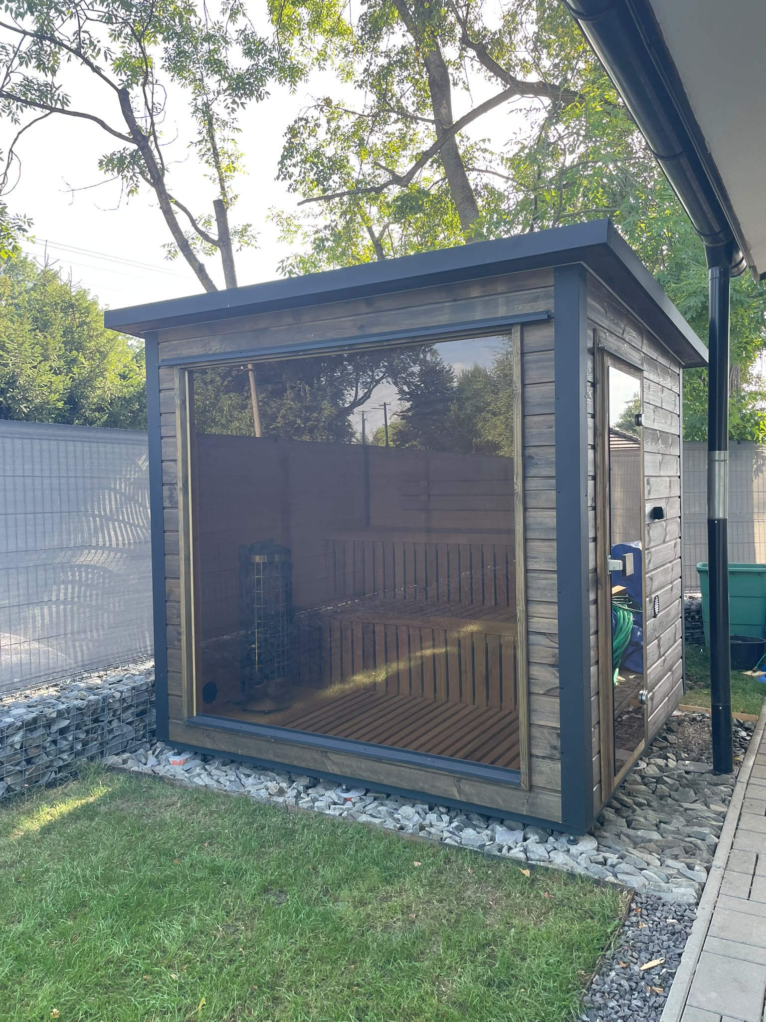 Nowoczesna sauna ogrodowa Quatro
